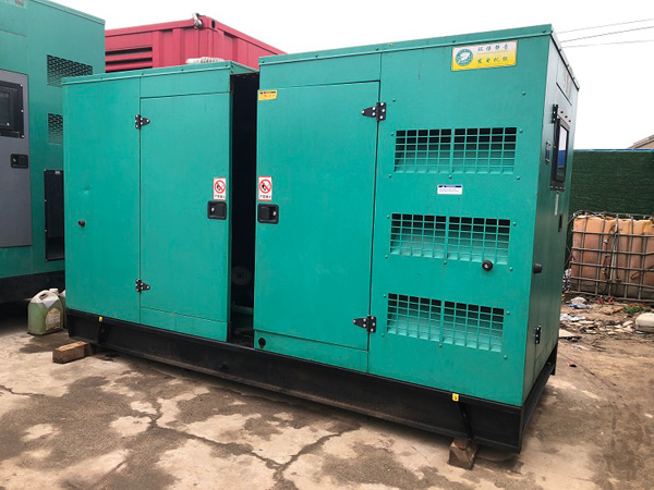 信宜怎样合理控制磷酸铁锂蓄电池的充放电倍率以延长其使用寿命？